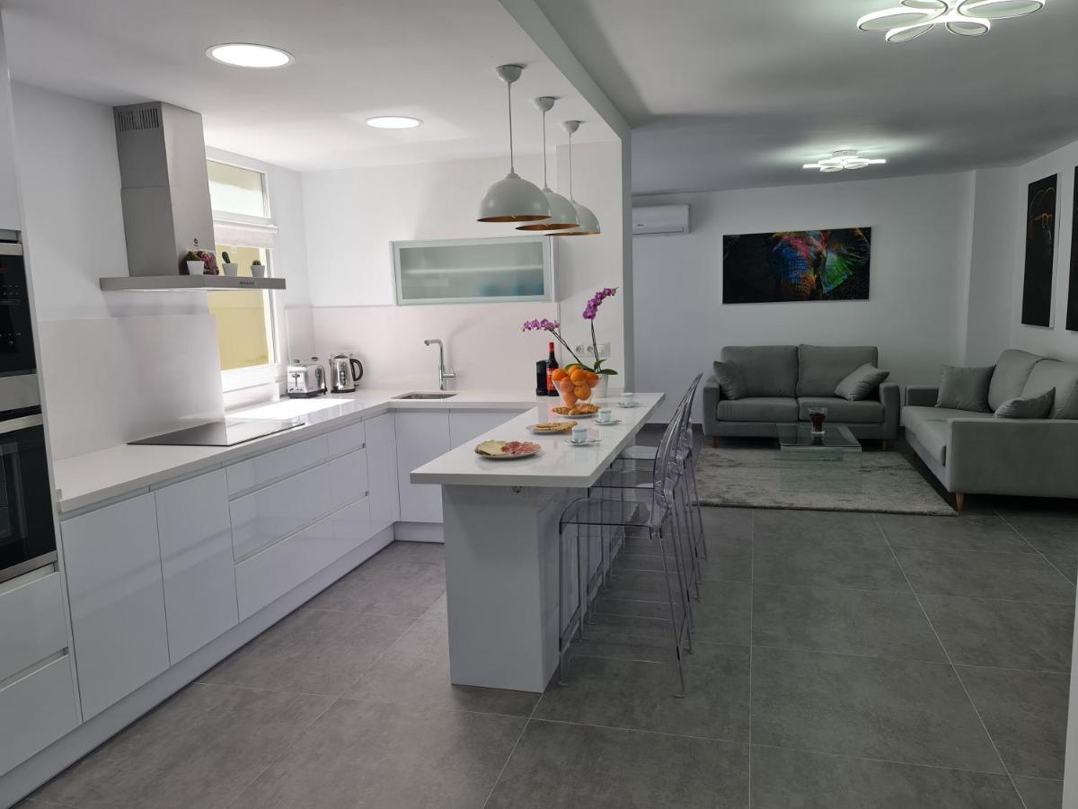 Modern 3 Bedroom Luxury Apartment In Torremolinos Bagian luar foto